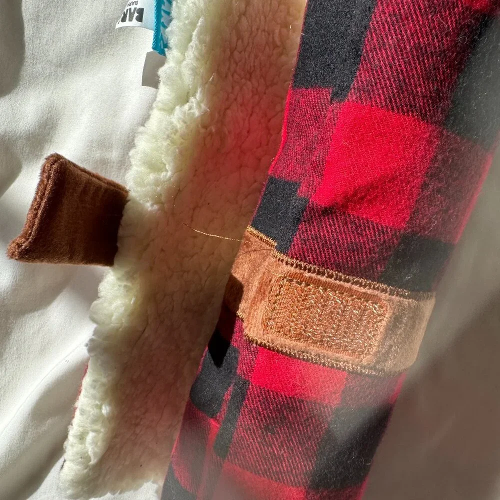 NWOT Bark Box Hygge Snuggler Blanket Squeak Toy, Red and Black Plaid, Large Dog